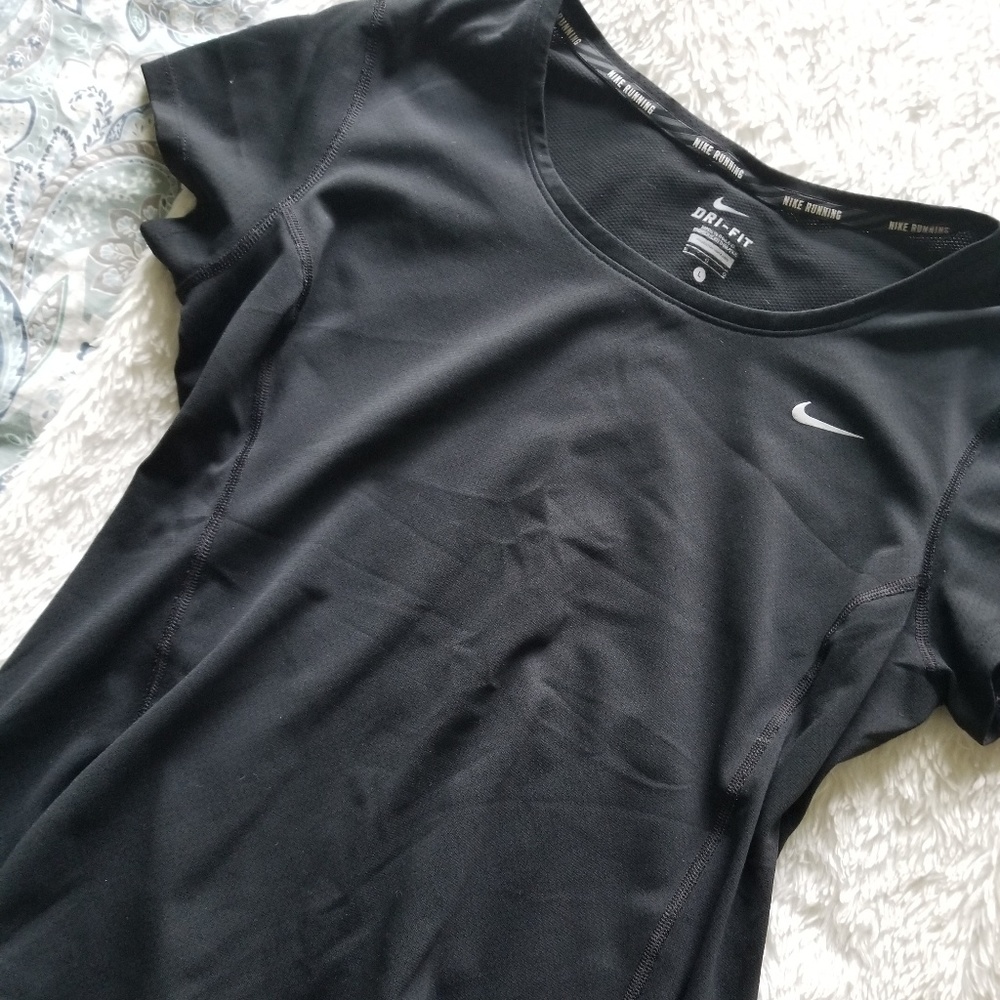 CLOSET CLEARANCE: Nike Dri Fit Running Shirt Large